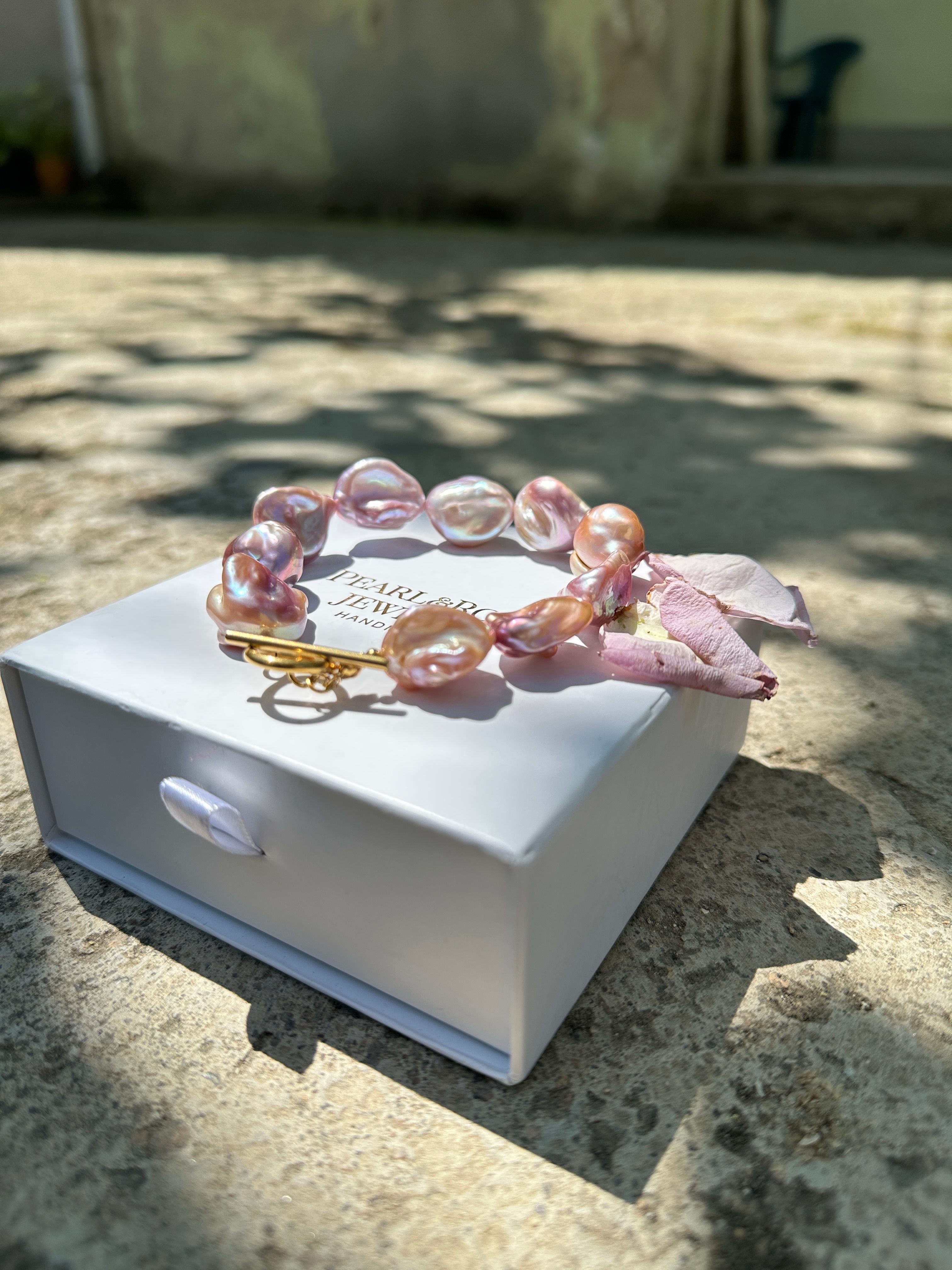 PEMBE ROCOCO GERÇEK İNCİ BİLEKLİK