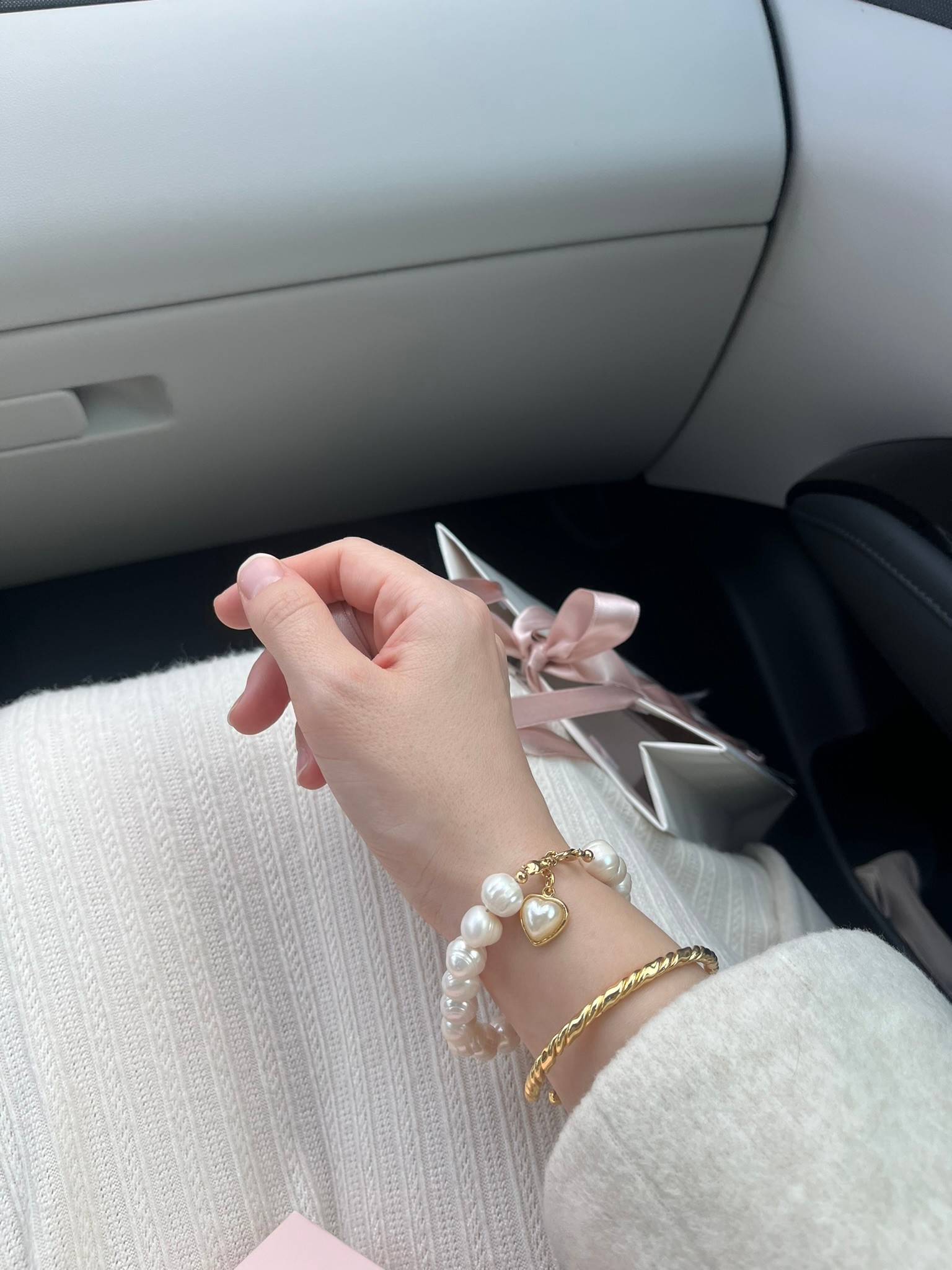 VICTORIA PREMIUM REAL PEARL BRACELET