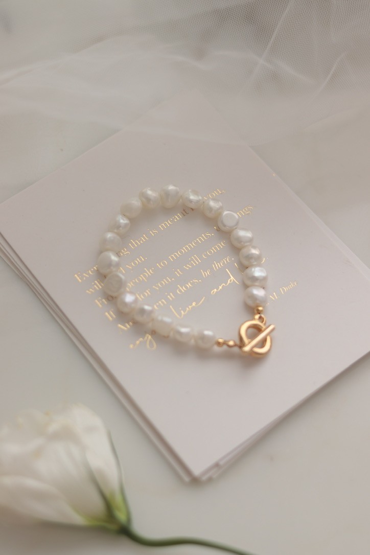 VALORIA REAL PEARL BRACELET