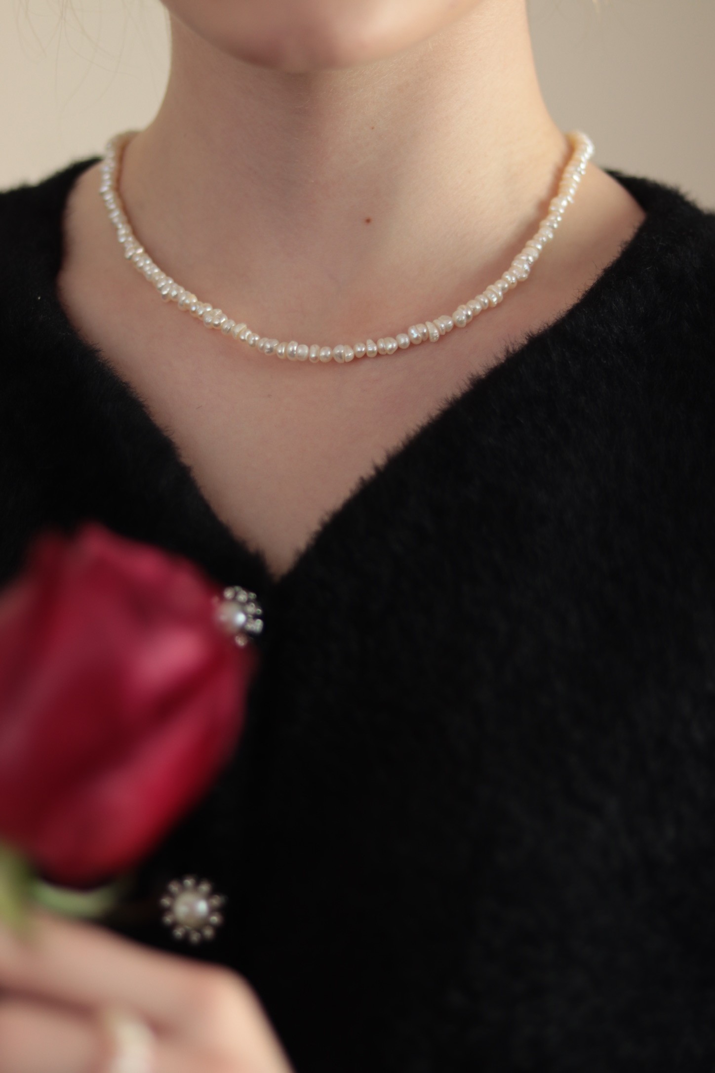 ELEGANT REAL PEARL NECKLACE