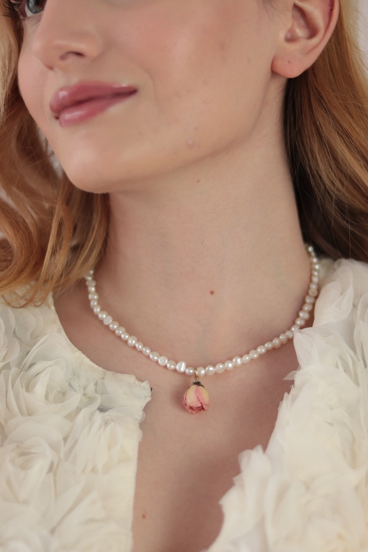 VIENNA REAL PEARL NECKLACE