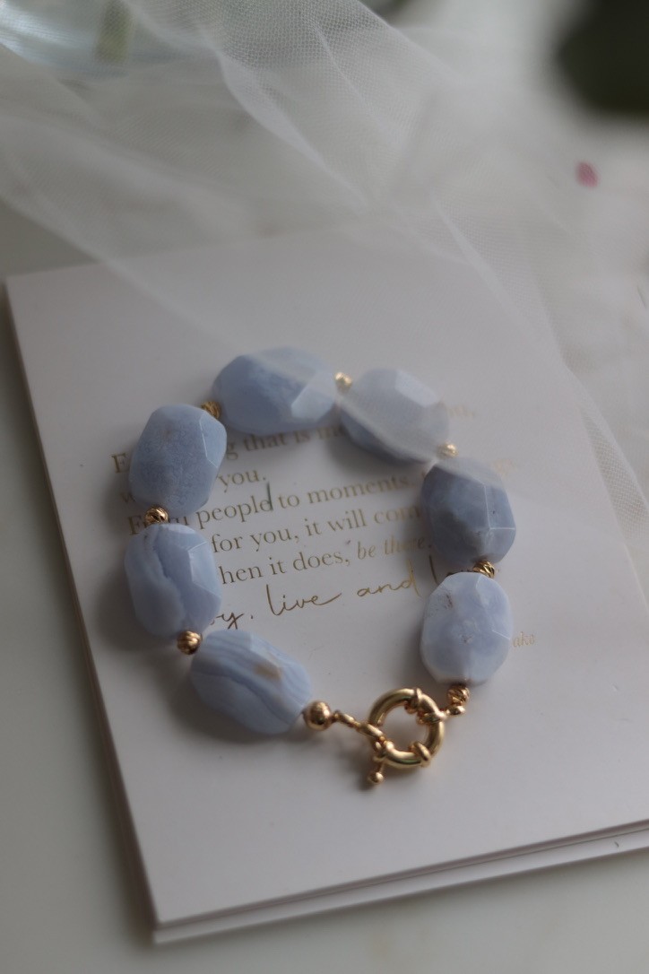 BLUE CHALEDON BRACELET