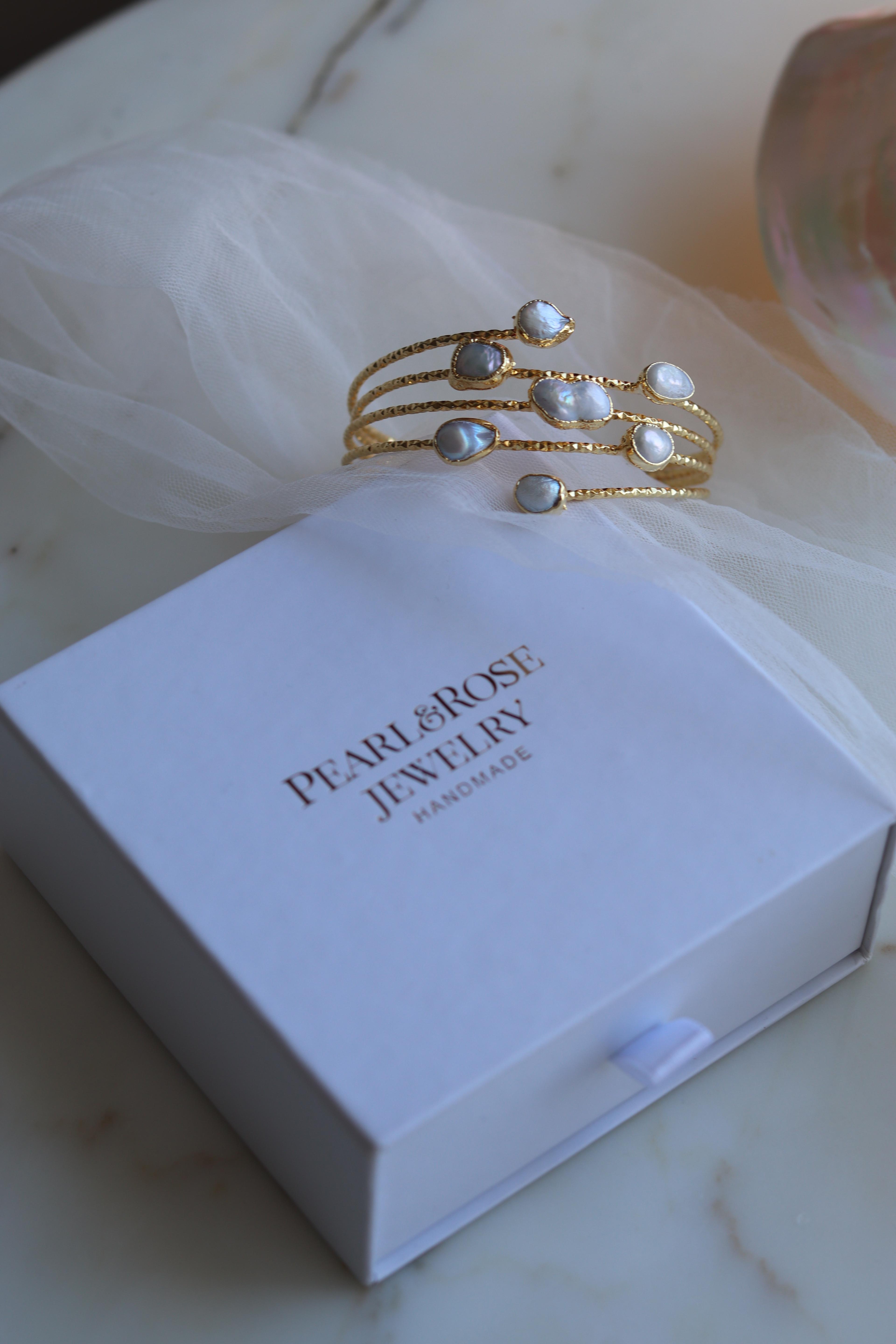 FORGET ME NOT PEARL BRACELET