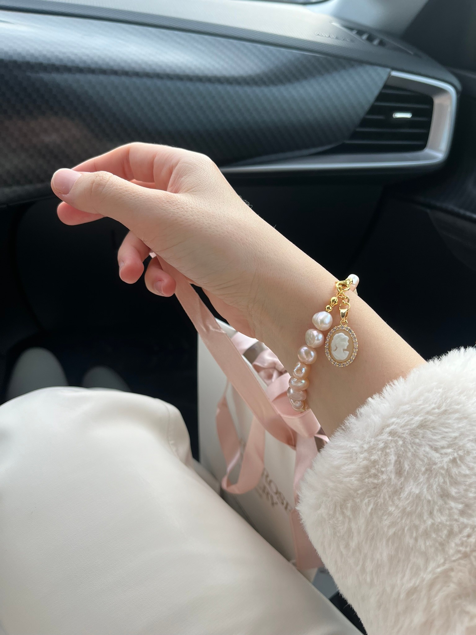 MADAME DIANA REAL PEARL BRACELET