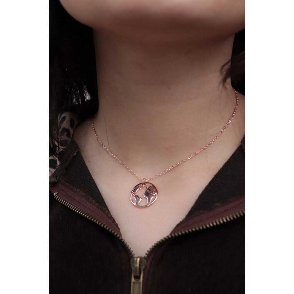 GOLD WORLD NECKLACE