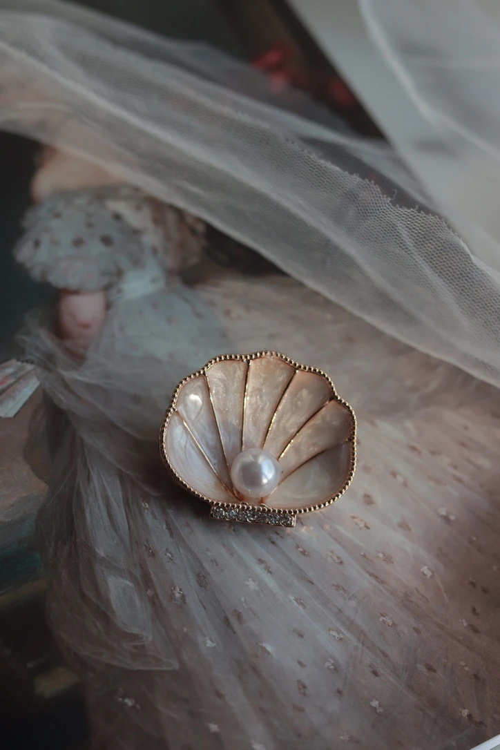 VELVET SEDEF BROŞ SERİSİ - KLASİK İSTİRİDYE