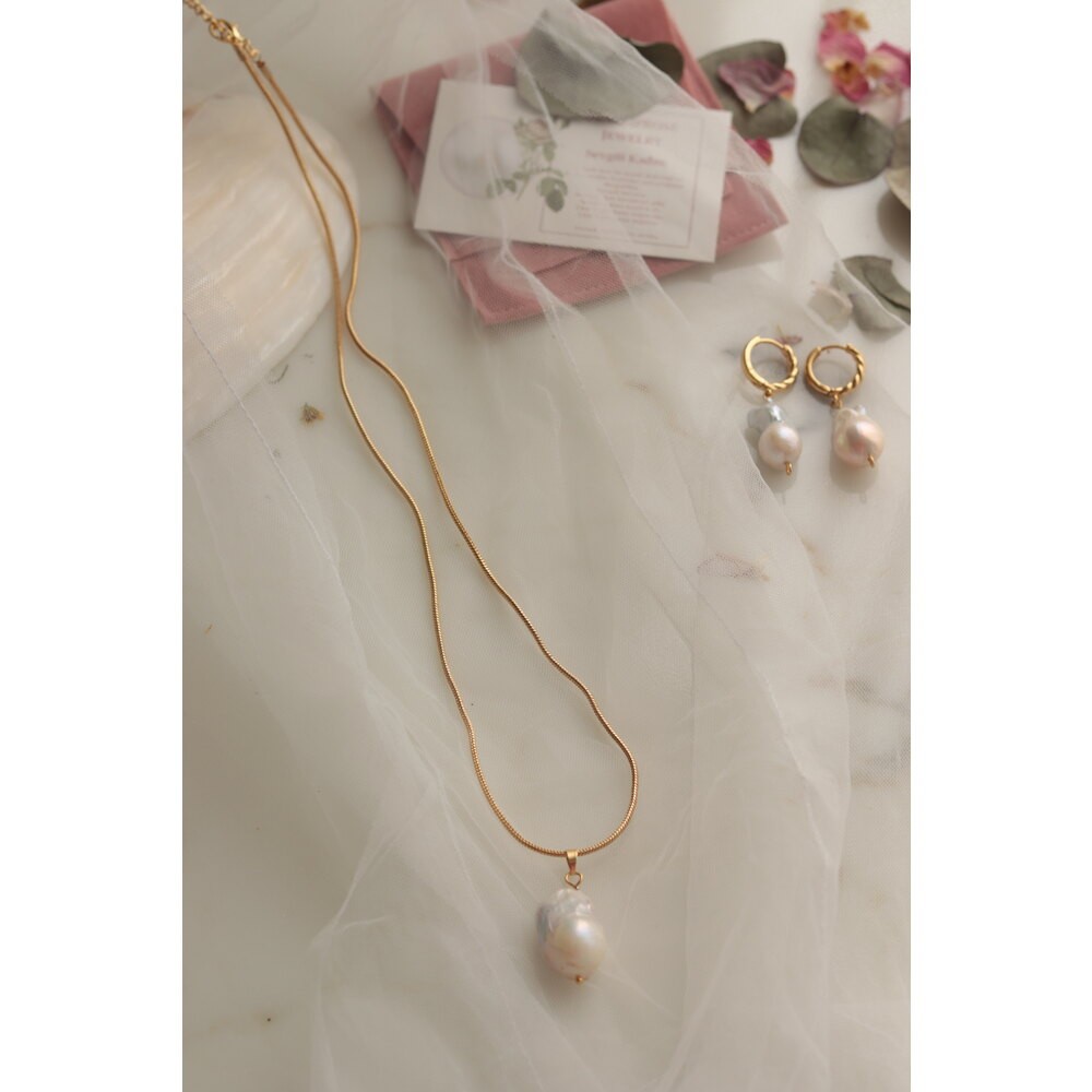 MARIA PREMIUM BAROQUE SILVER REAL PEARL NECKLACE