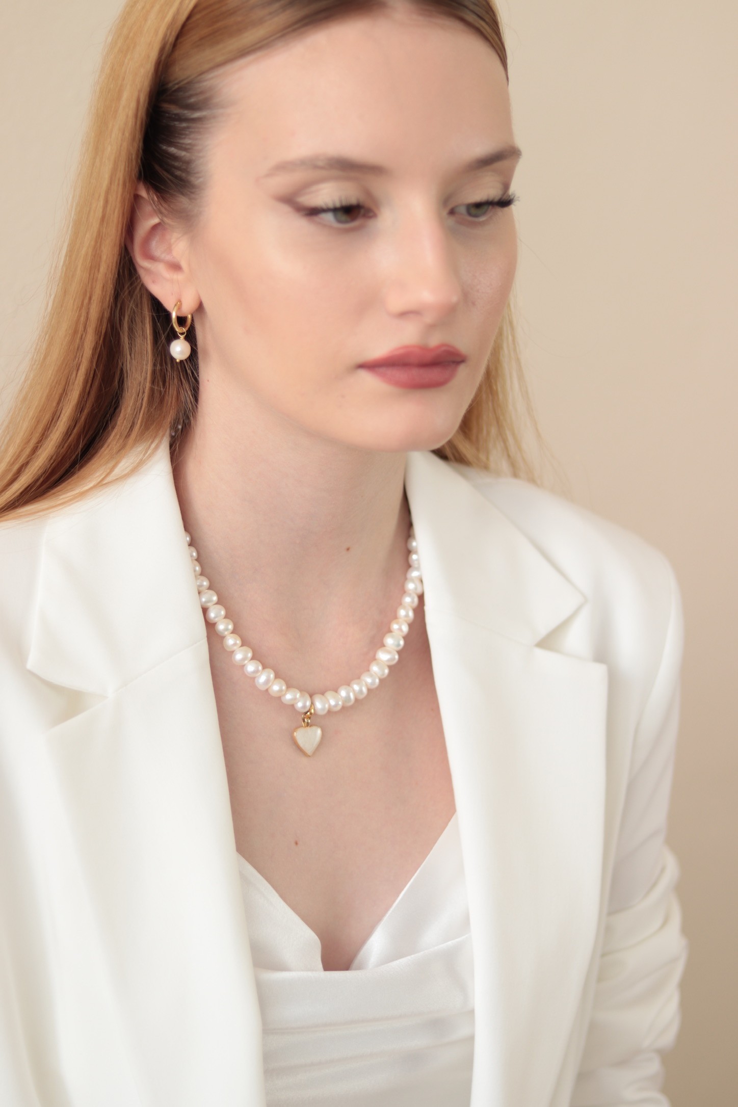 WHITE ANGELINA REAL PEARL NECKLACE