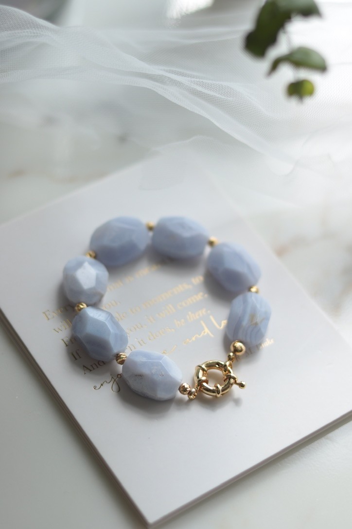 BLUE CHALEDON BRACELET