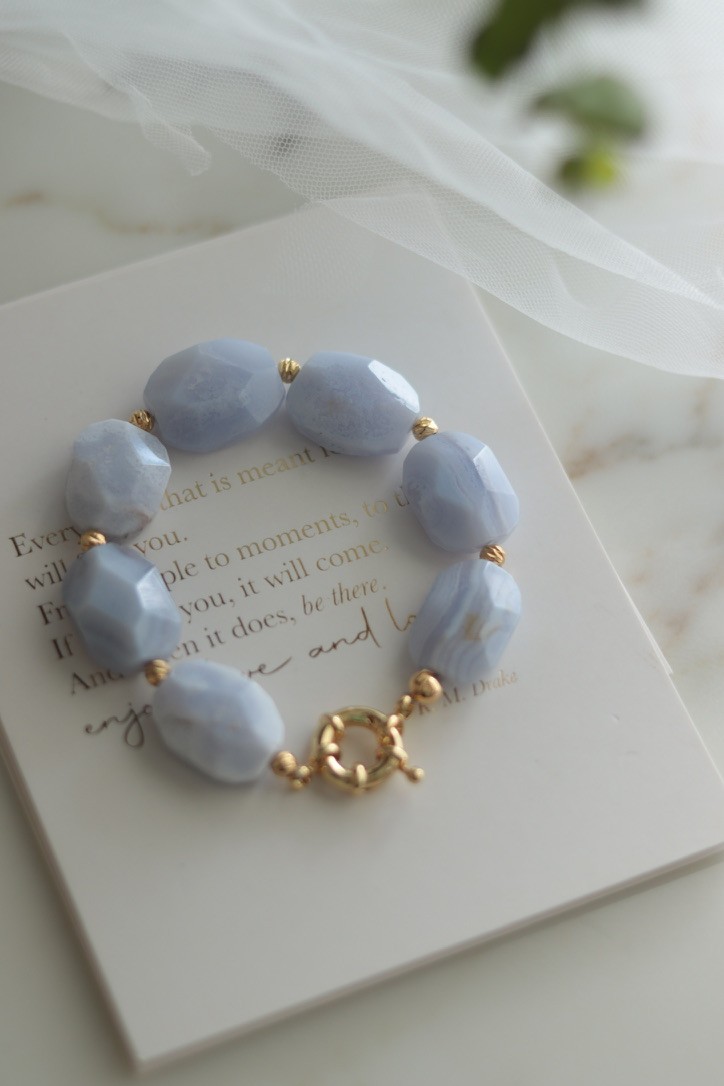 BLUE CHALEDON BRACELET