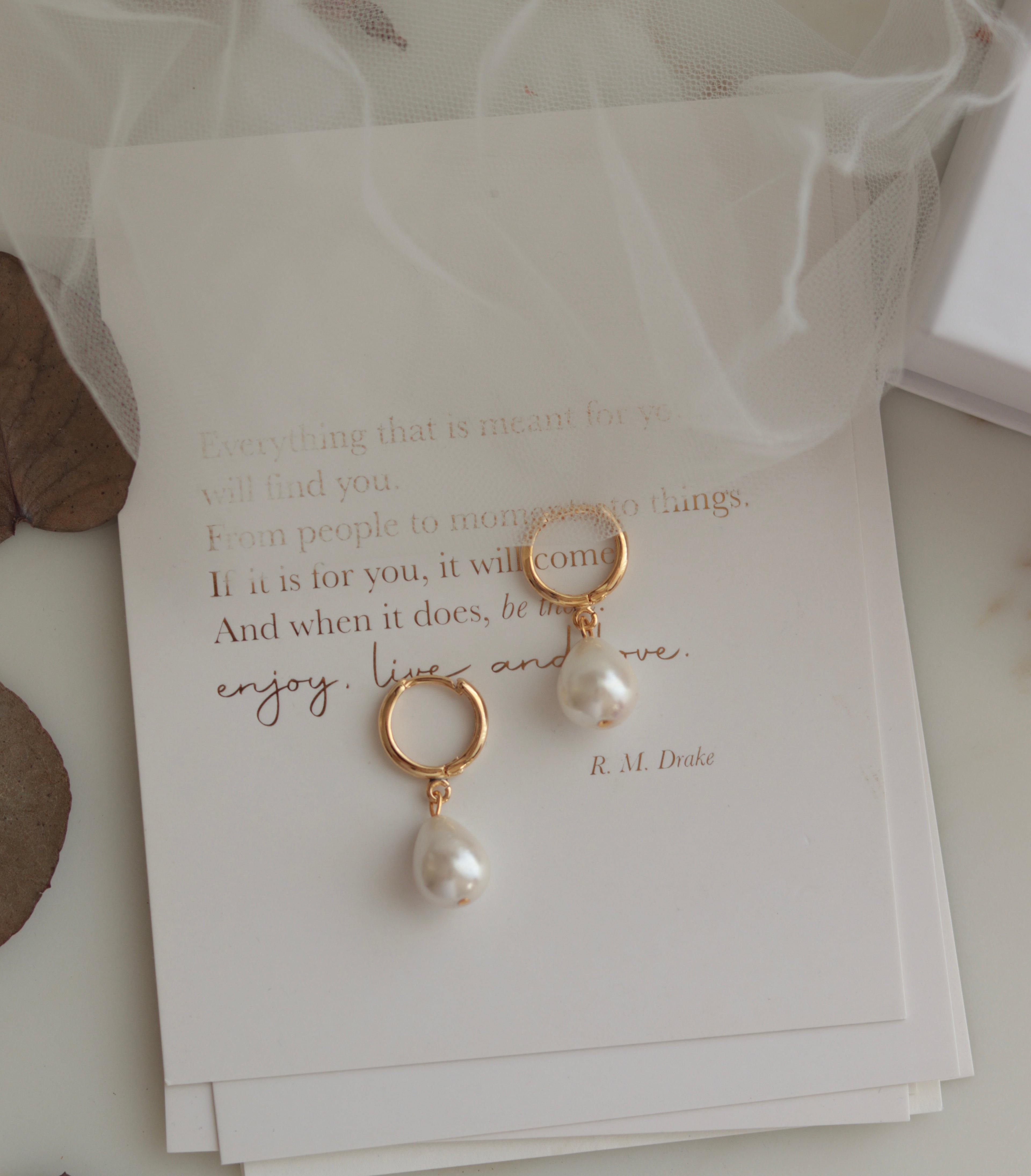 MORICA NO:1 REAL PEARL EARRINGS