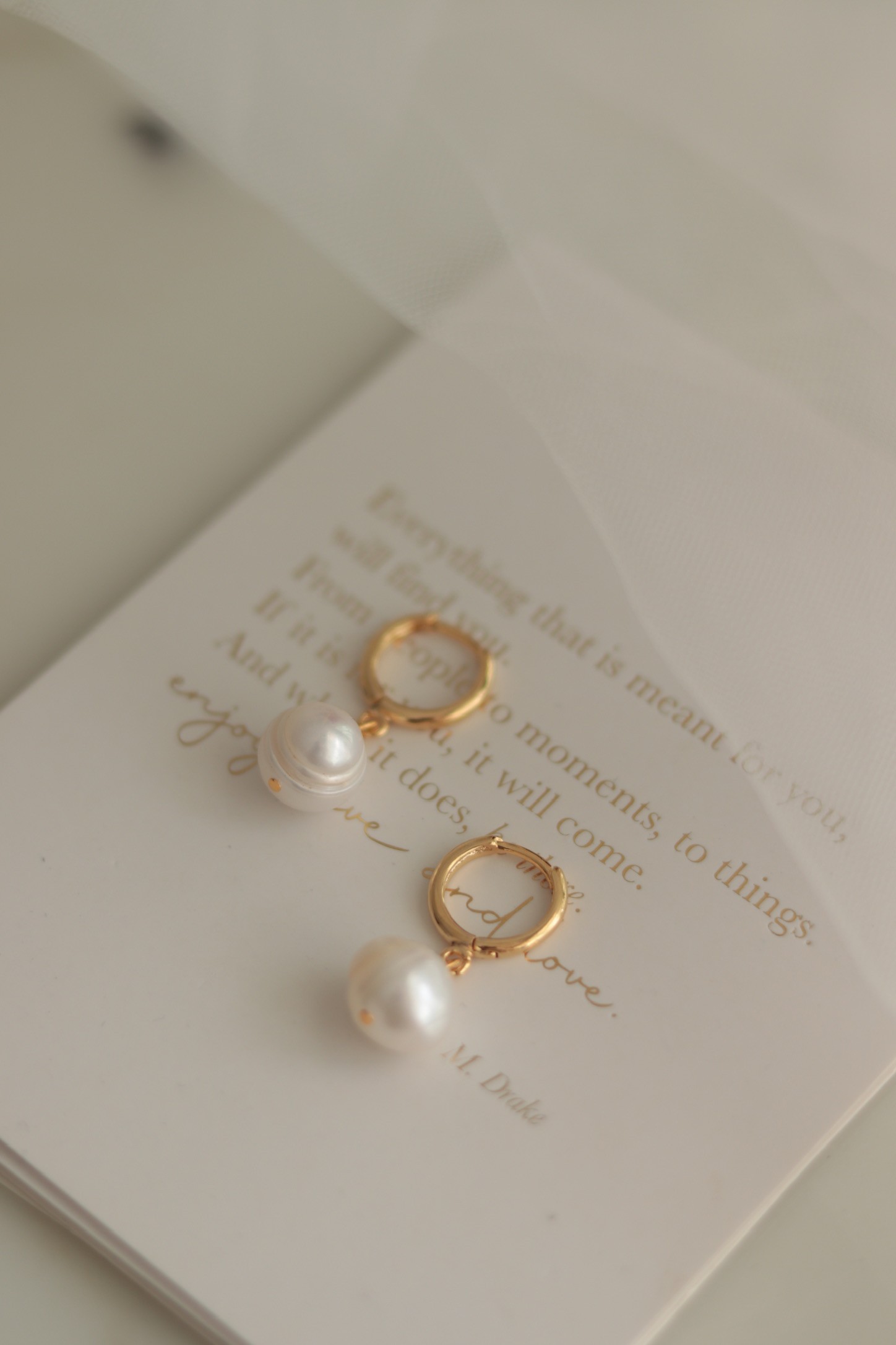 VICTORIA REAL PEARL EARRINGS