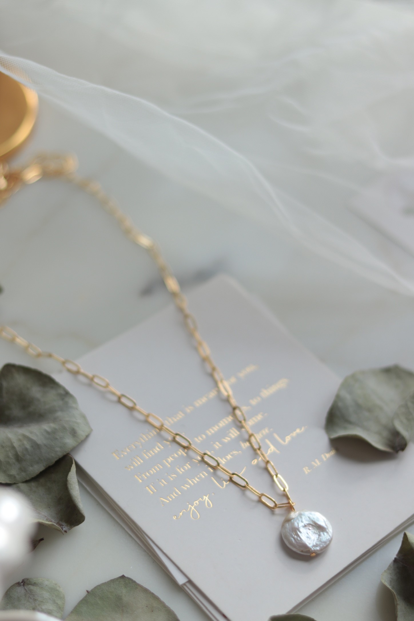 BELLA REAL PEARL NECKLACE
