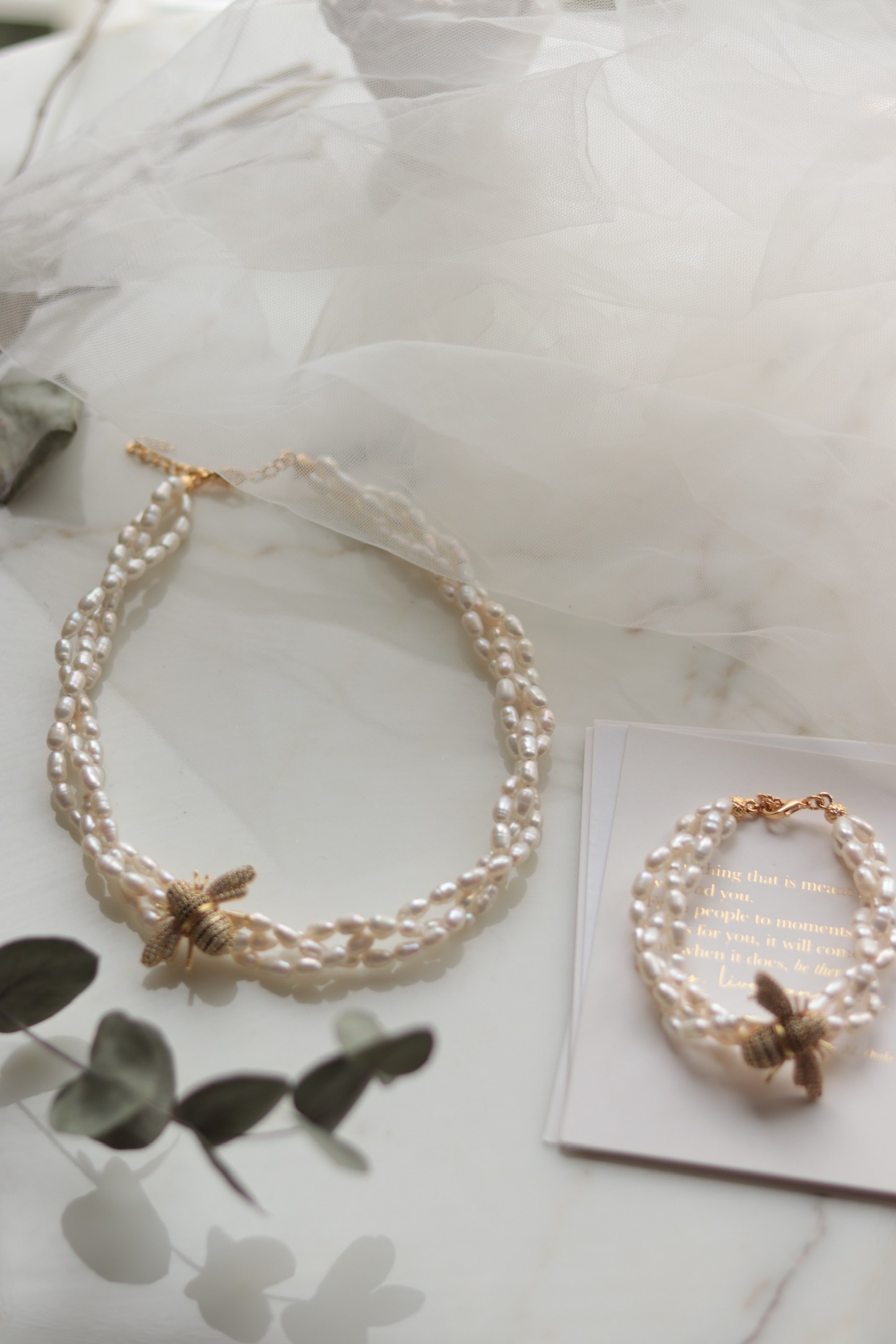 BEE VANESSA REAL PEARL NECKLACE