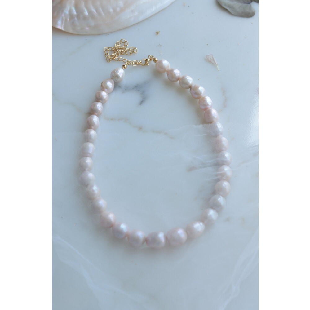 OVAL BAROQUE REAL PEARL NECKLACE