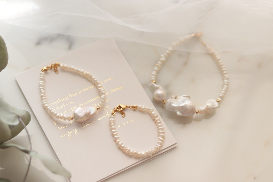 ELEGANT NO:3 REAL PEARL BRACELET