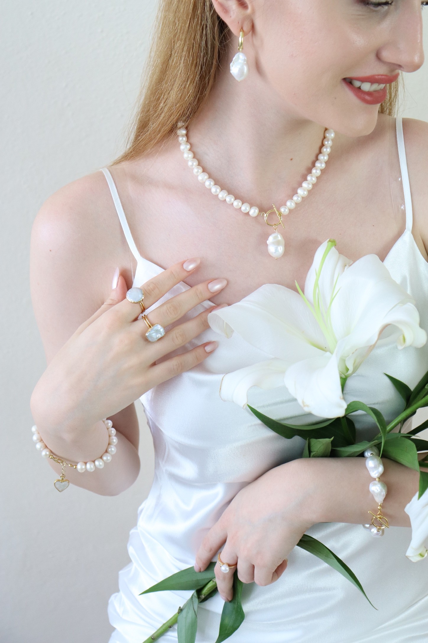 WHITE ANGELINA PREMIUM REAL PEARL NECKLACE