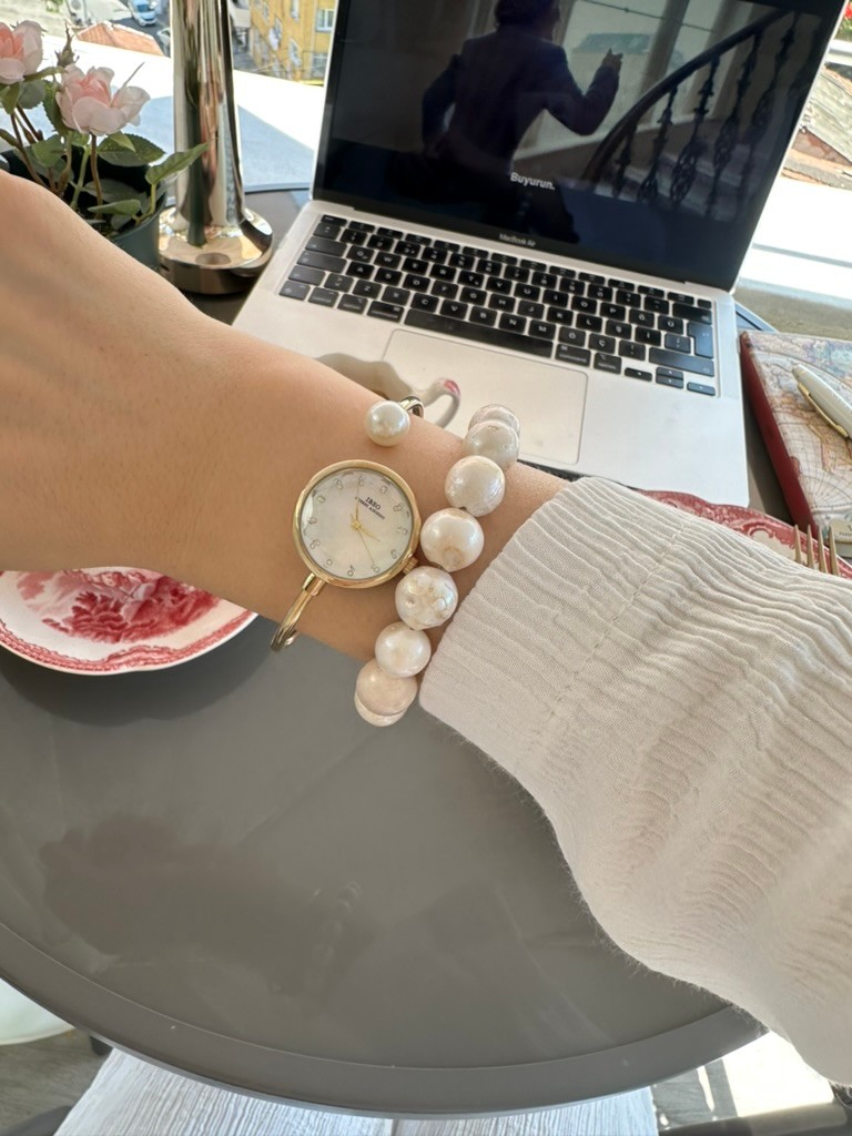 CHIC PEARL SAAT
