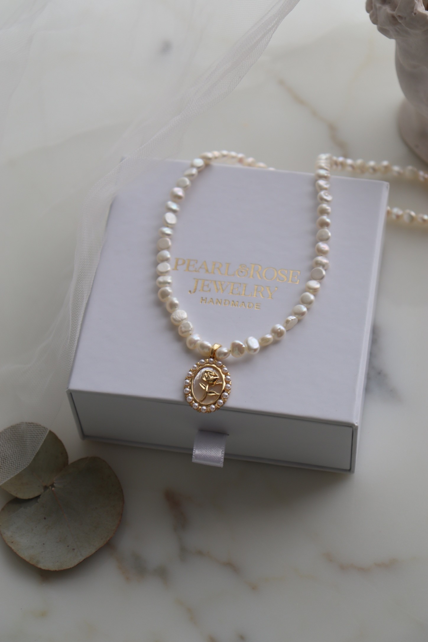 PEARL ROSE VIENNA REAL PEARL NECKLACE