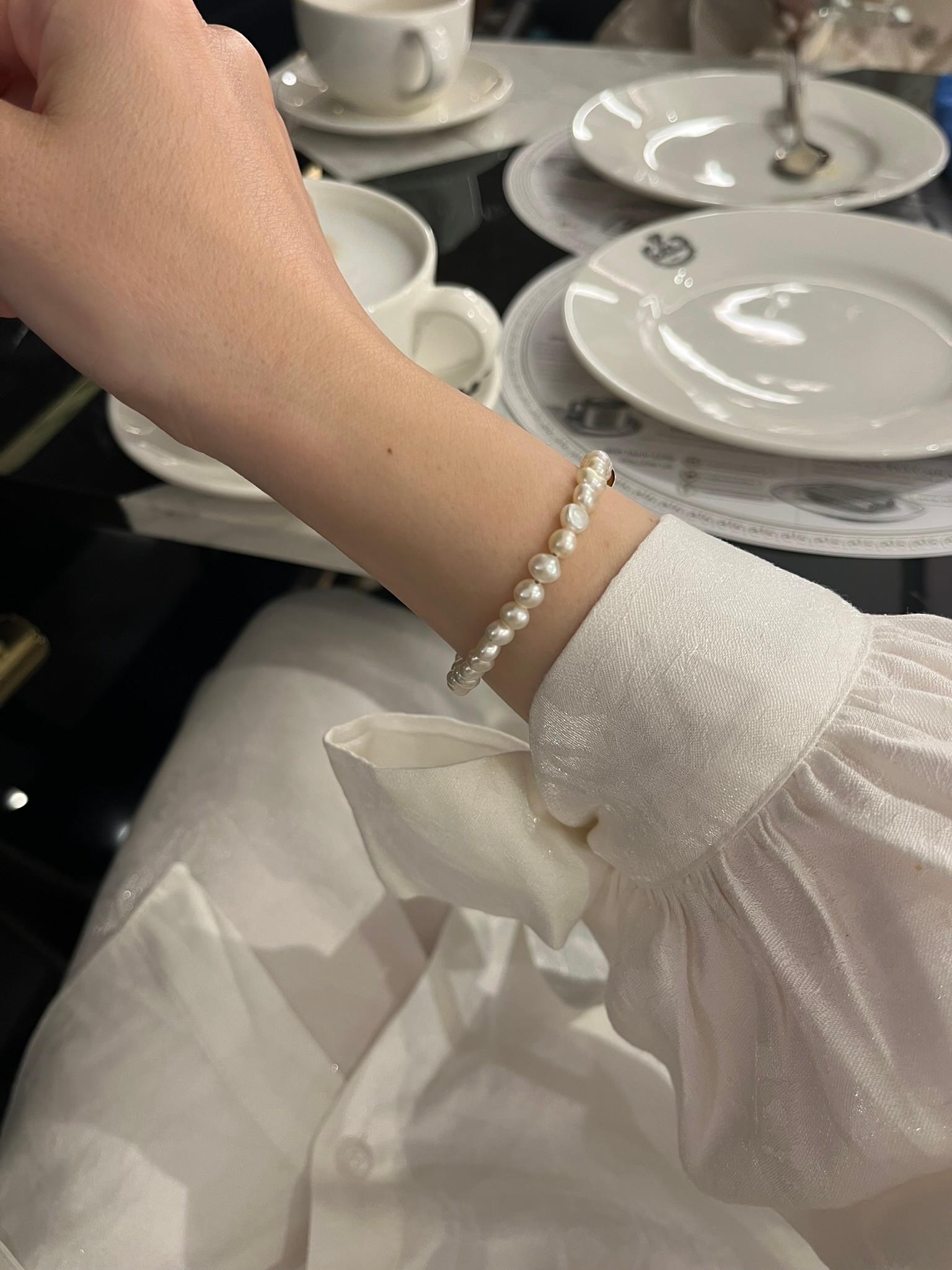 VIENNA REAL PEARL BRACELET