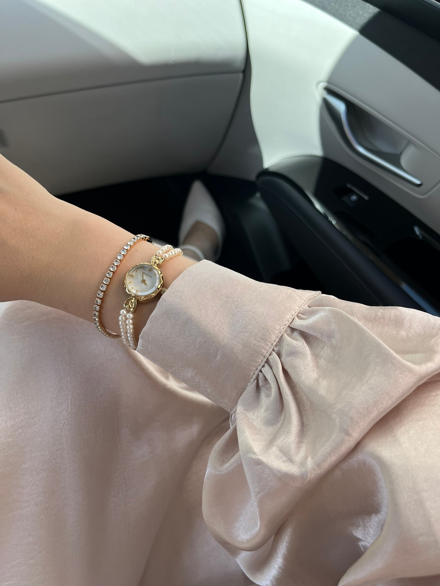 VINTAGE REAL PEARL WATCH