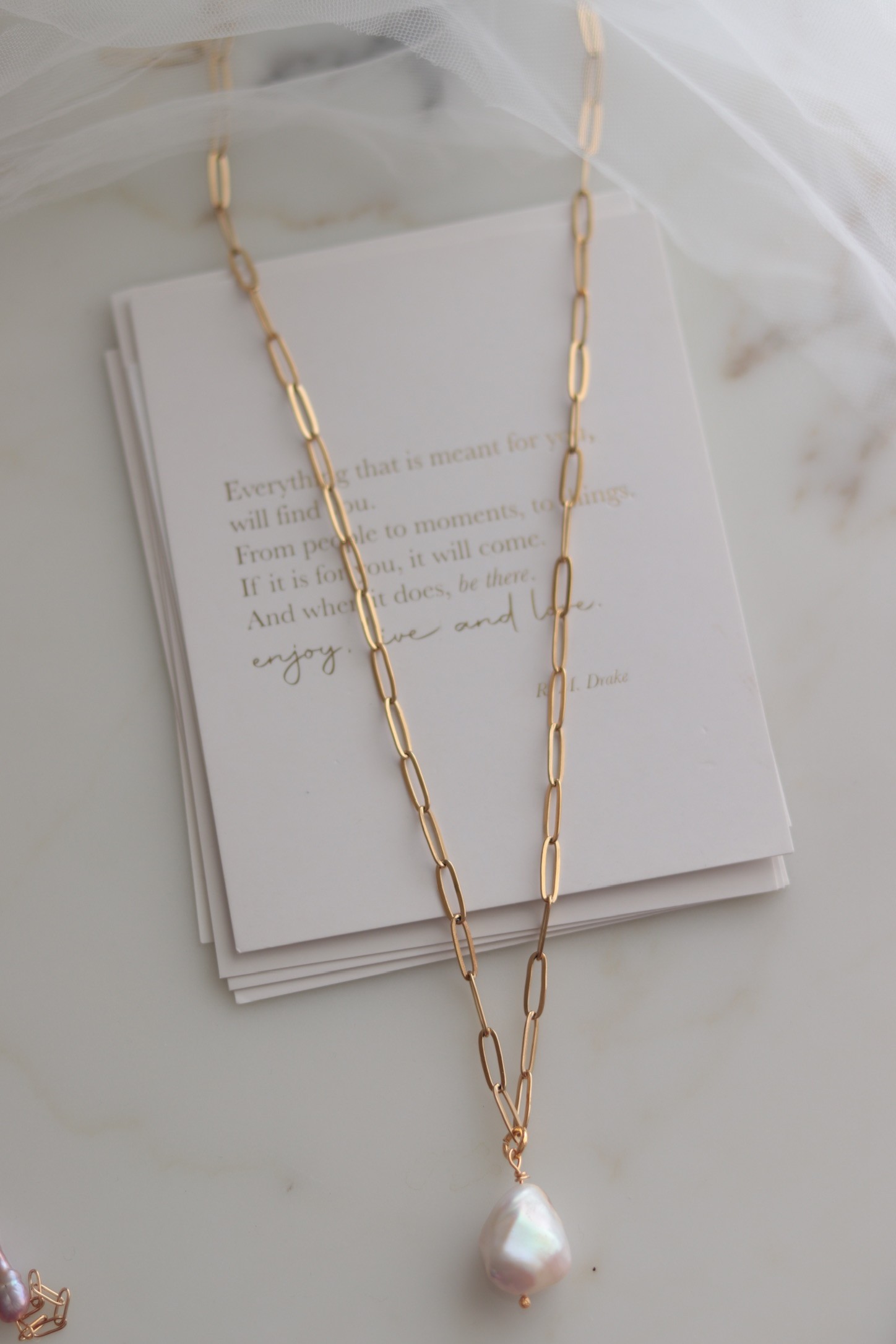 CRYSTAL REAL PEARL NECKLACE