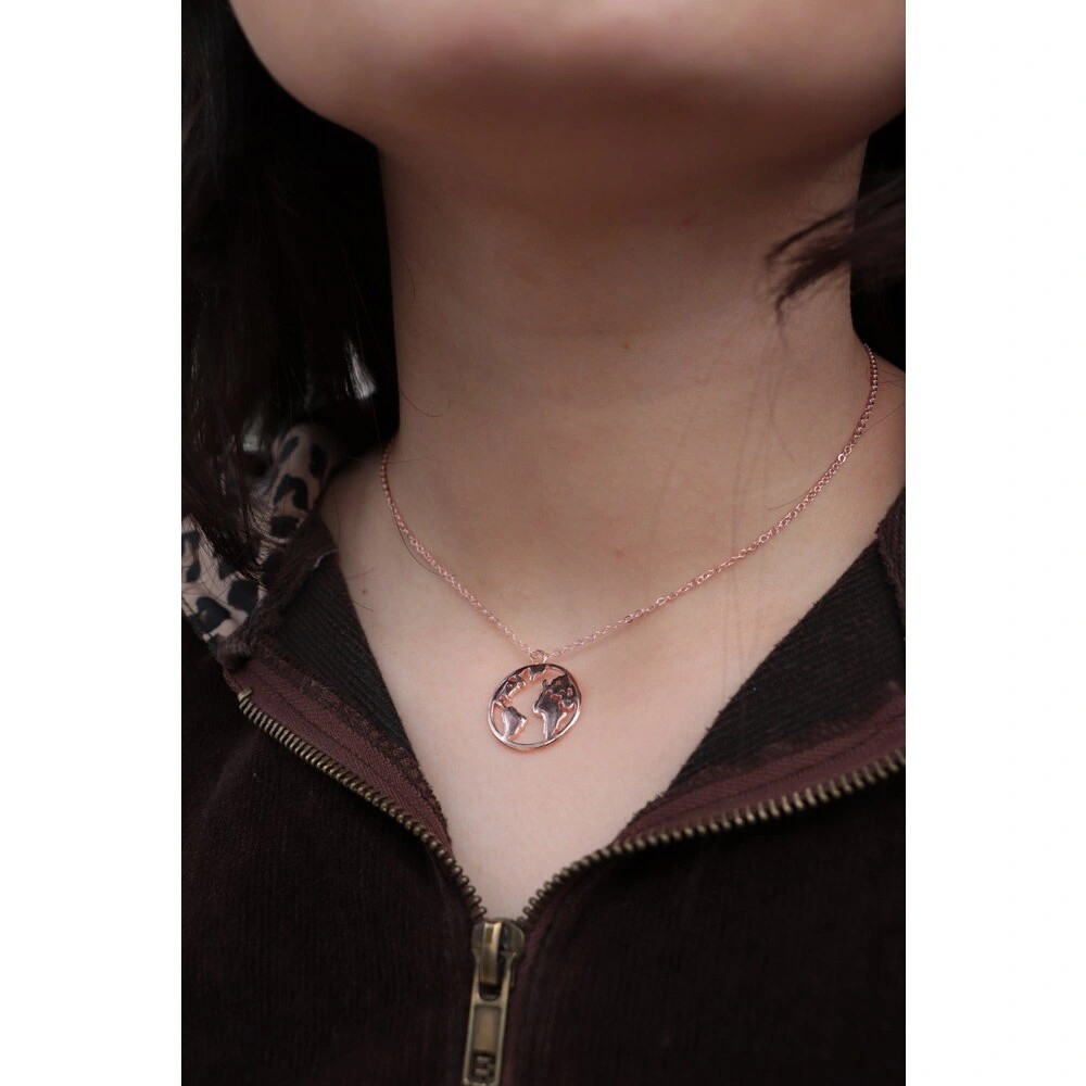 GOLD WORLD NECKLACE