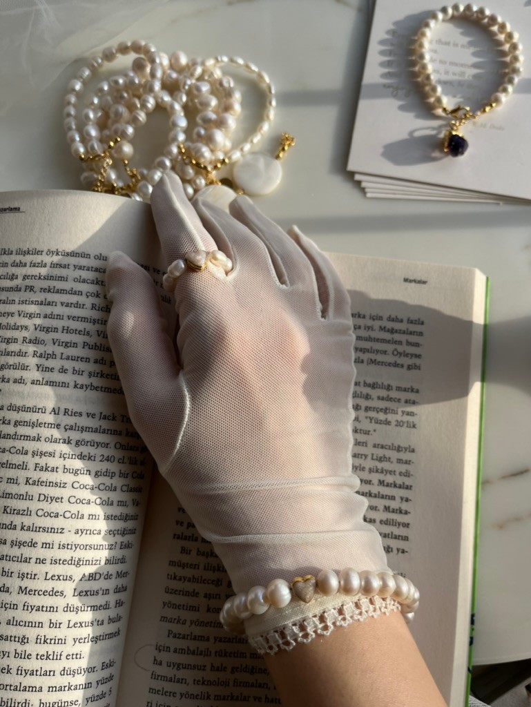 EMMA REAL PEARL BRACELET