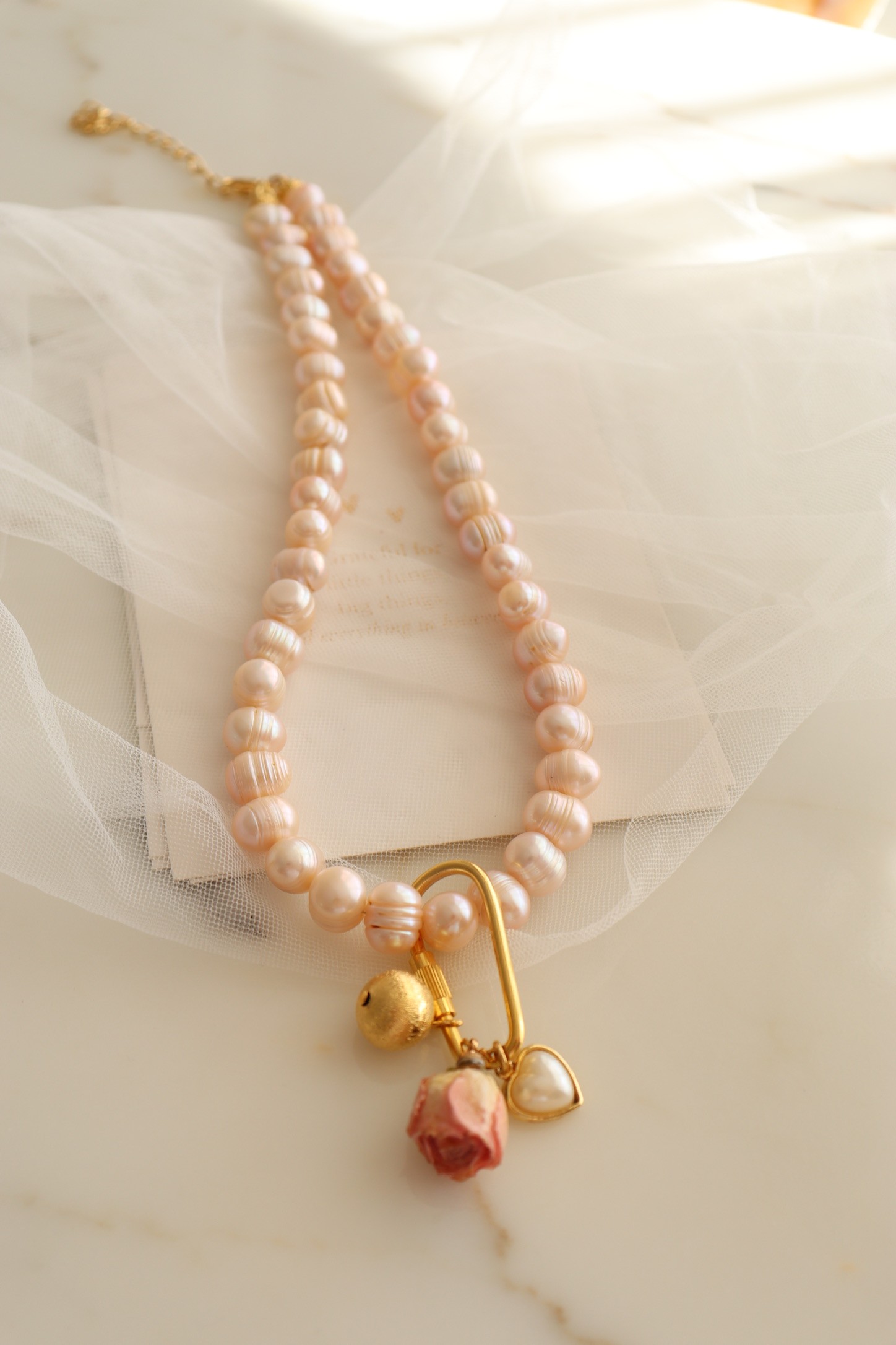 PEARL LOCK PENDANT WITH REAL PEONY ROSE