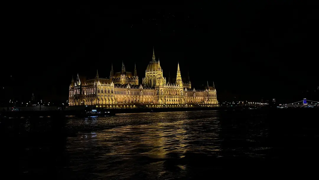 Parlamento Binası