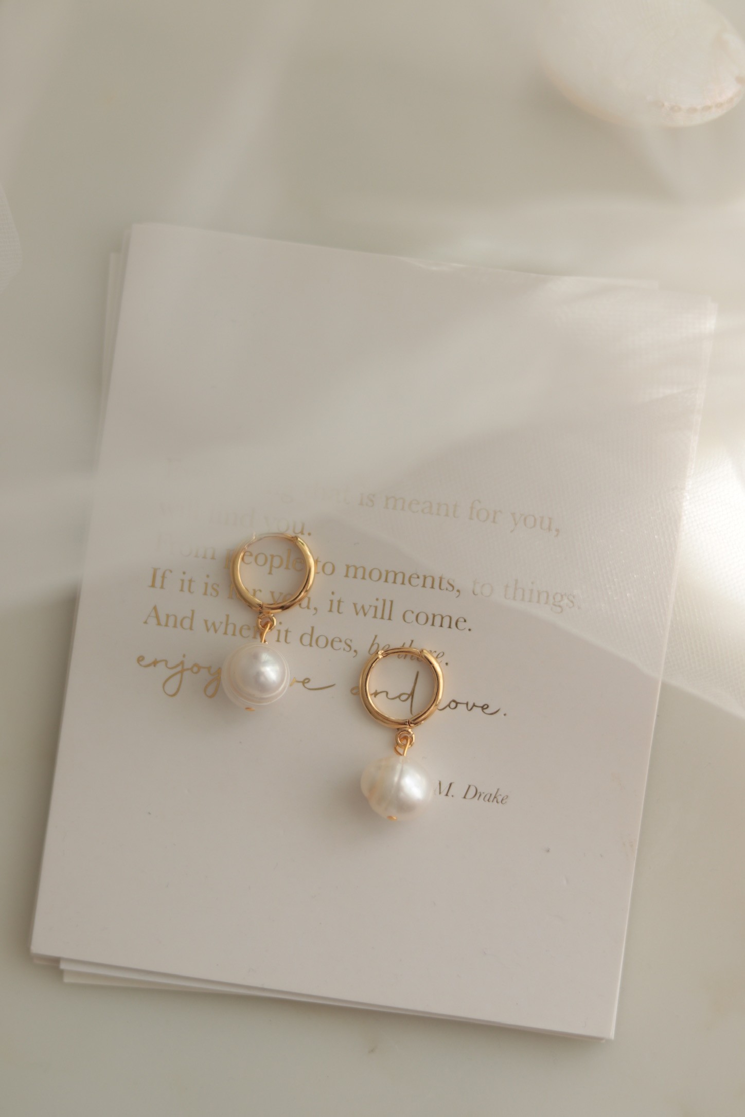 VICTORIA REAL PEARL EARRINGS