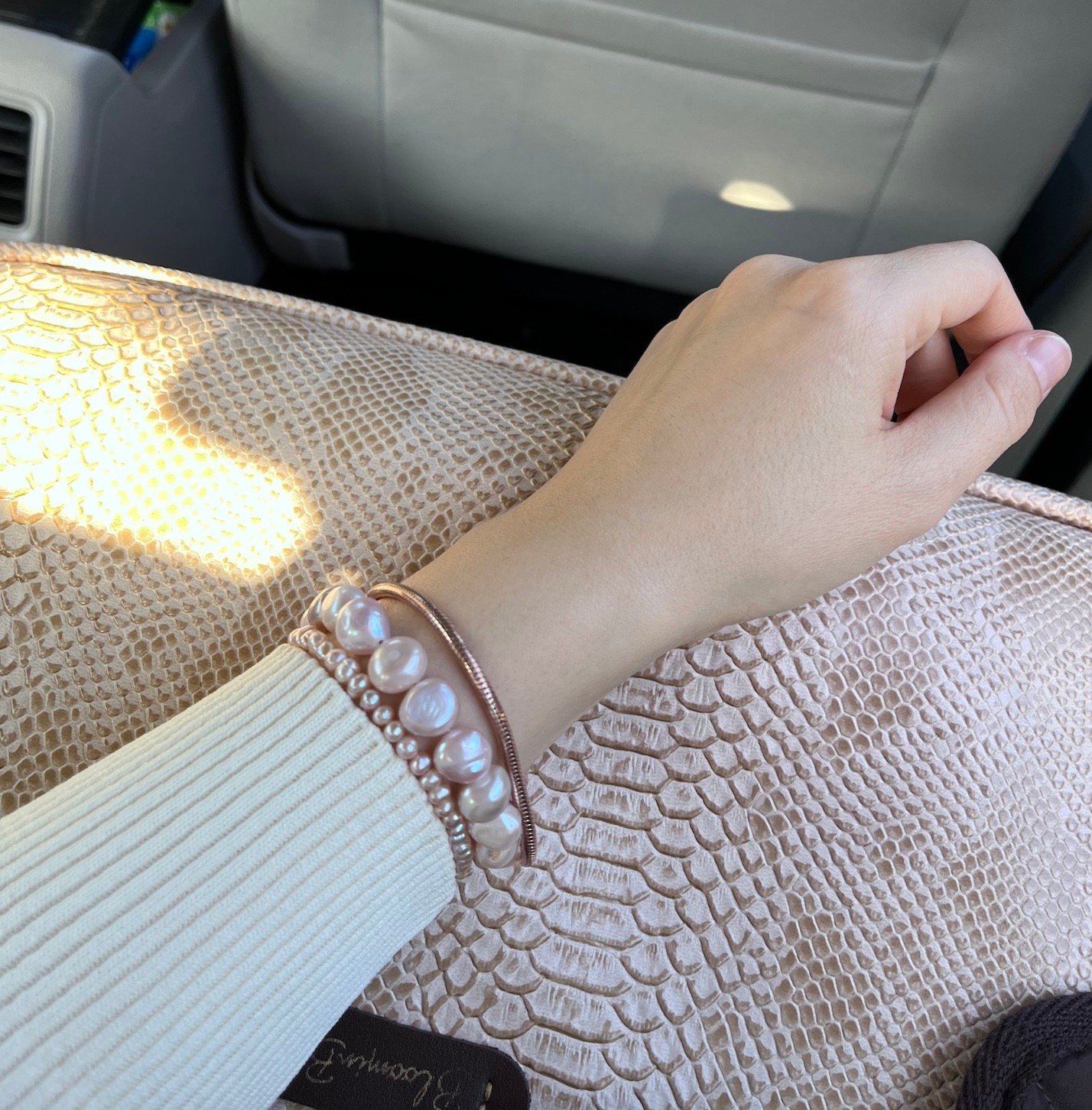 POWDER EMILIA REAL PEARL BRACELET