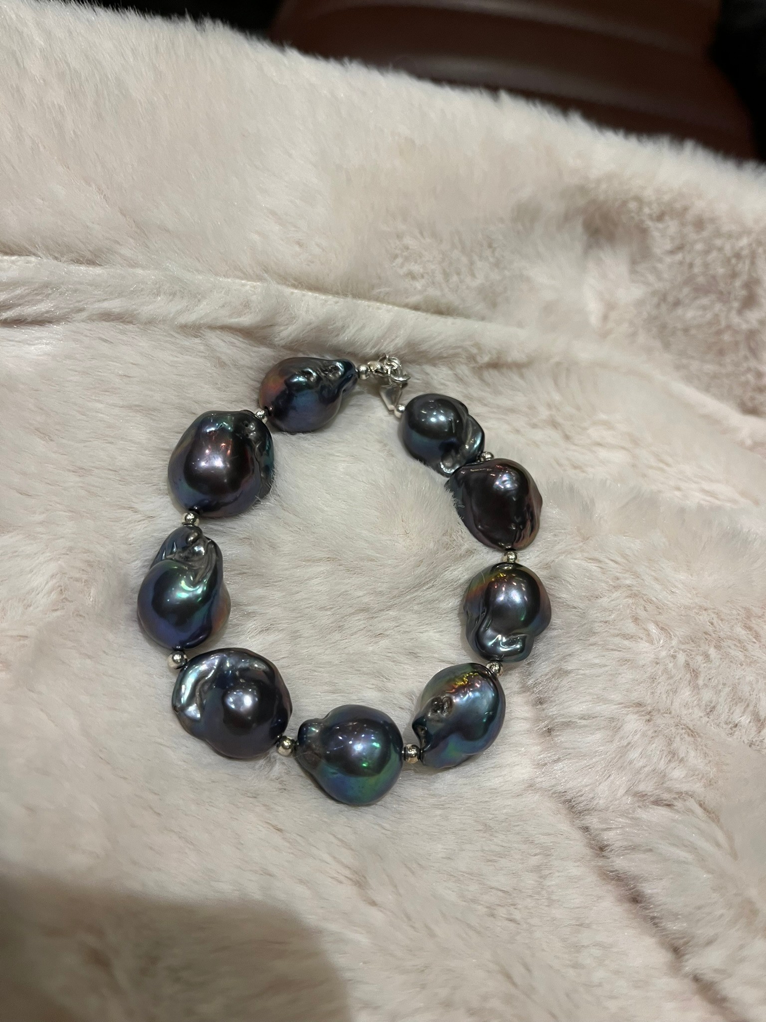 BLACK PREMIUM BAROQUE REAL PEARL BRACELET