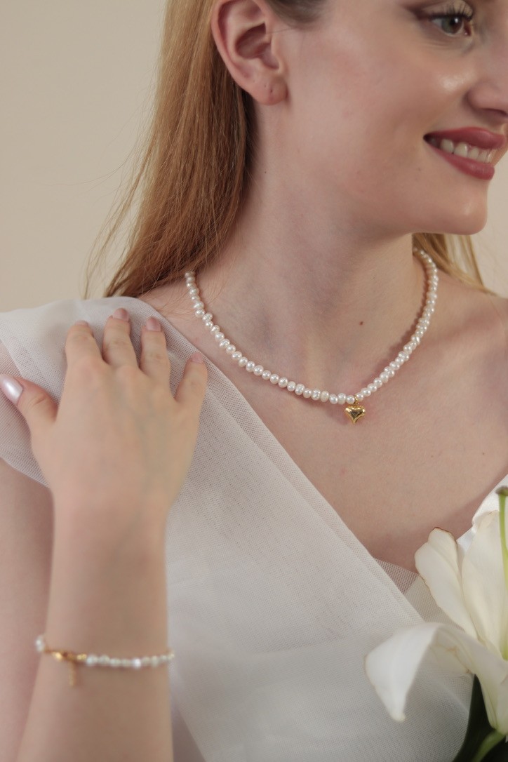 SEYRAN'S REAL PEARL NECKLACE