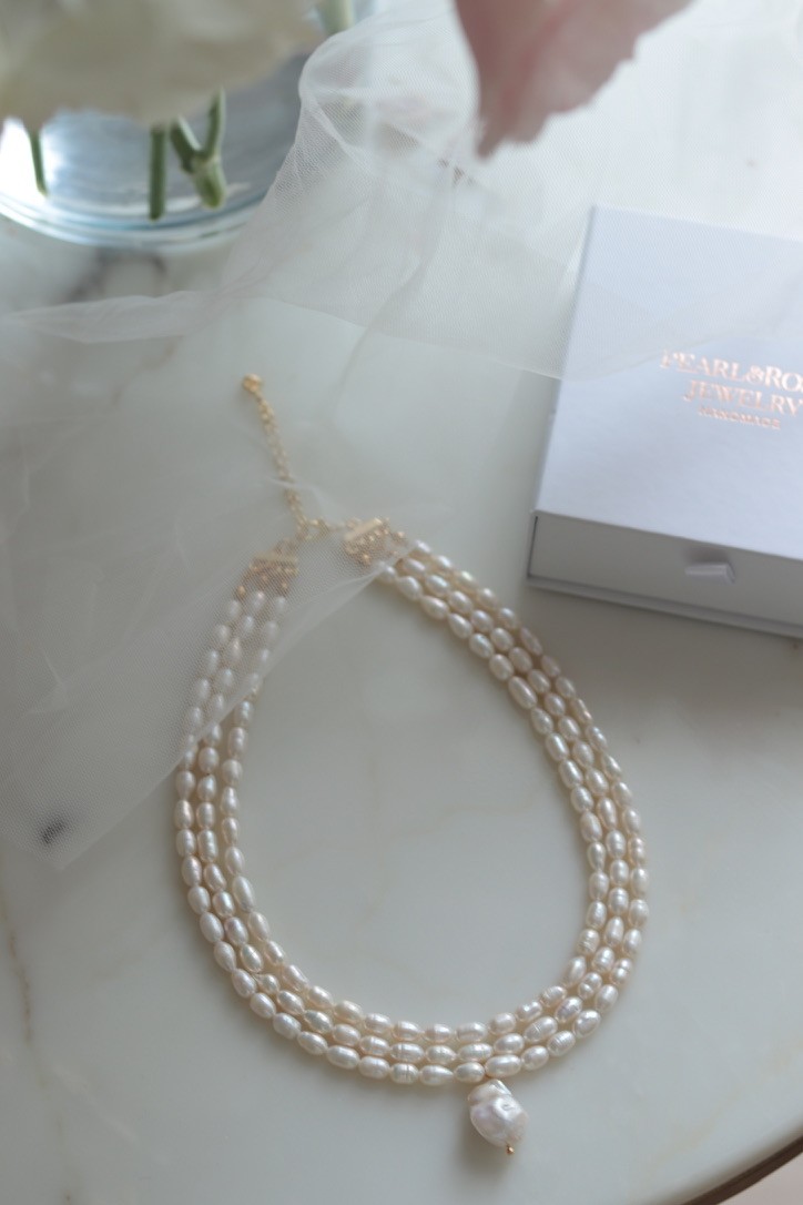 VERONICA REAL PEARL NECKLACE