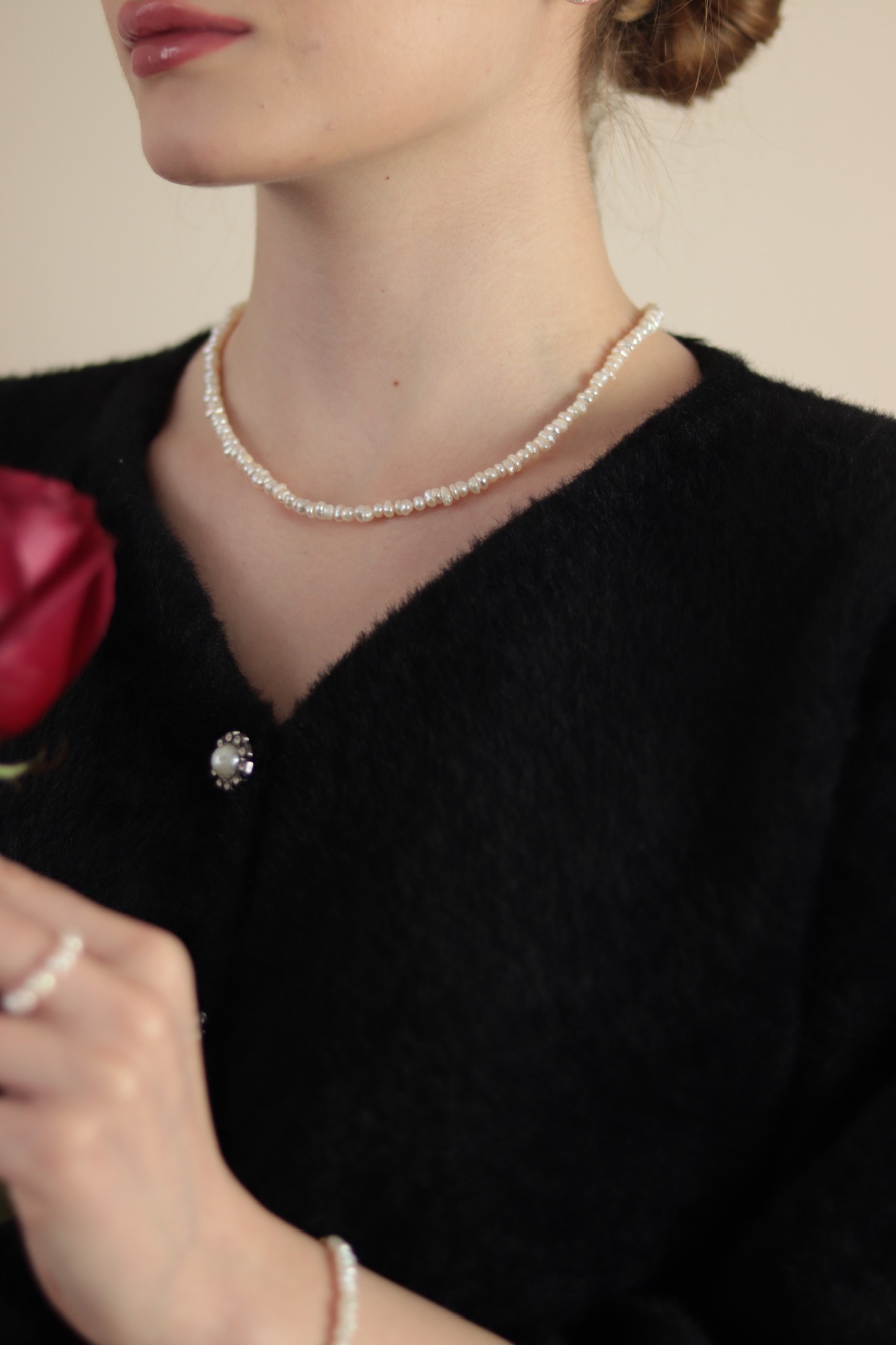 ELEGANT REAL PEARL NECKLACE