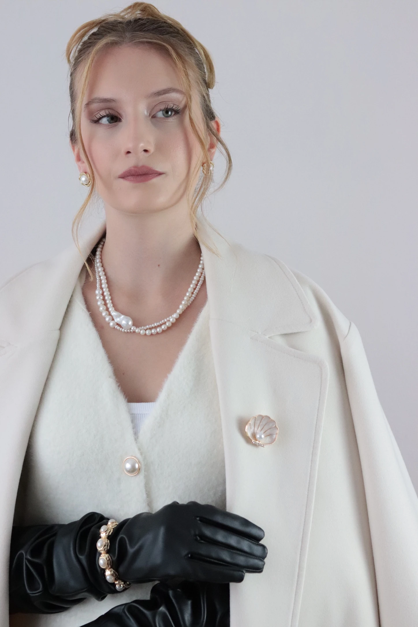 VELVET SEDEF BROŞ SERİSİ - KLASİK İSTİRİDYE