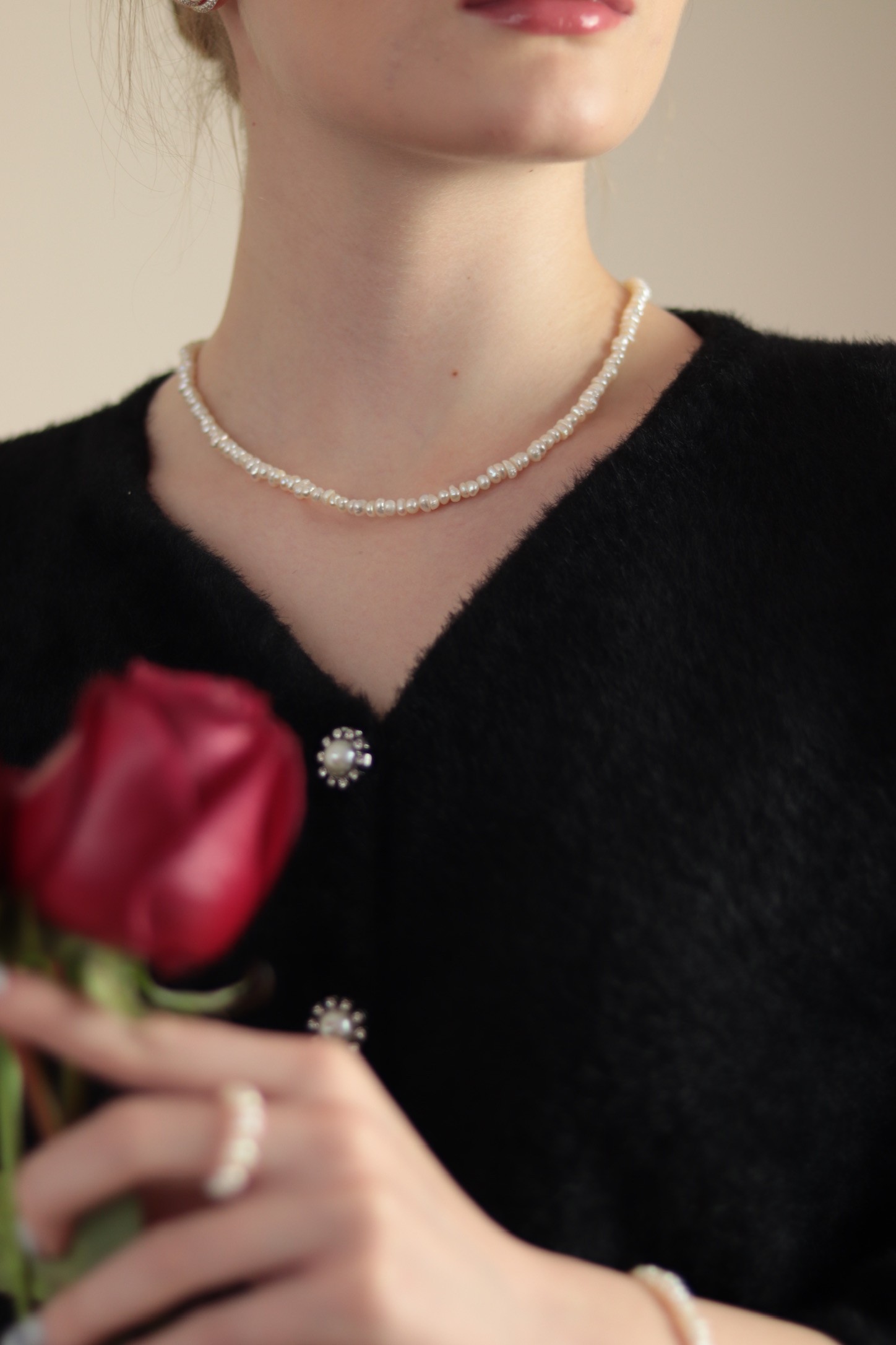 ELEGANT REAL PEARL NECKLACE