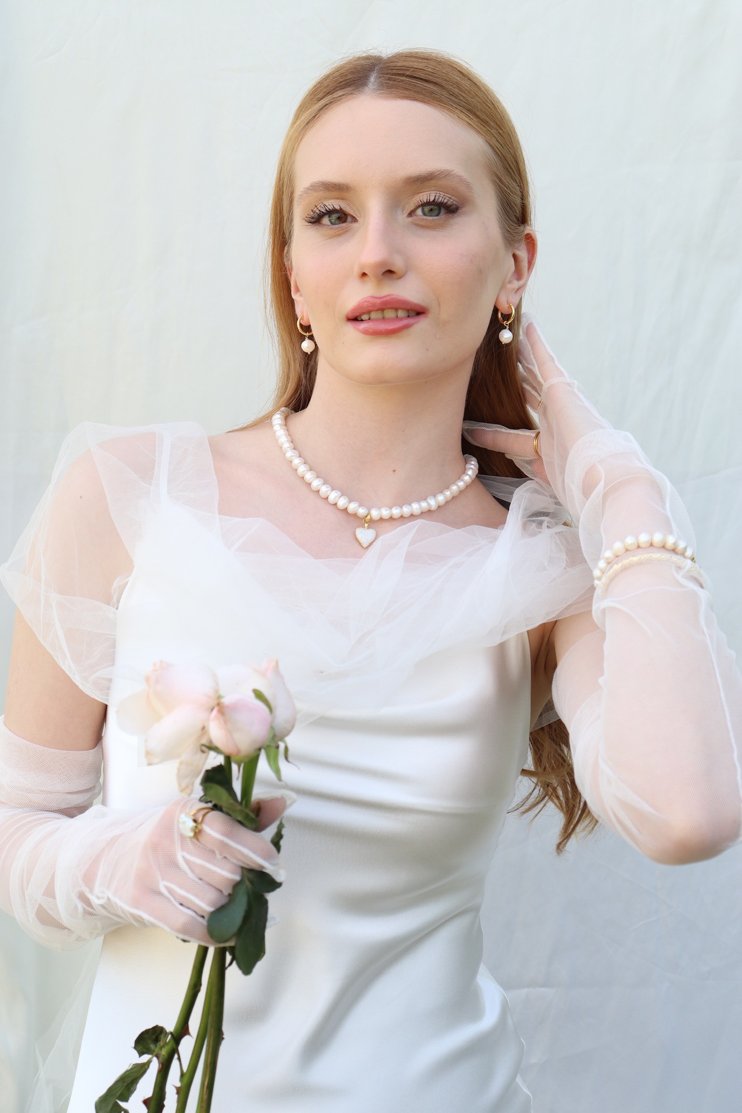 WHITE ANGELINA REAL PEARL NECKLACE