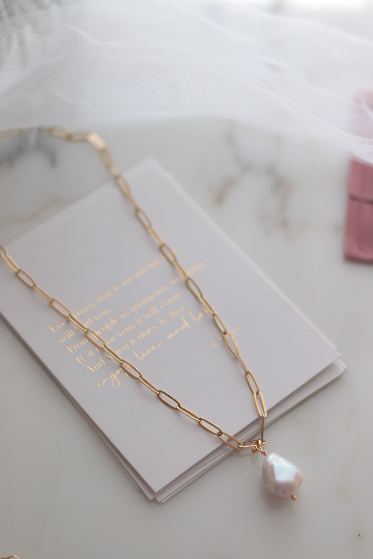 CRYSTAL REAL PEARL NECKLACE