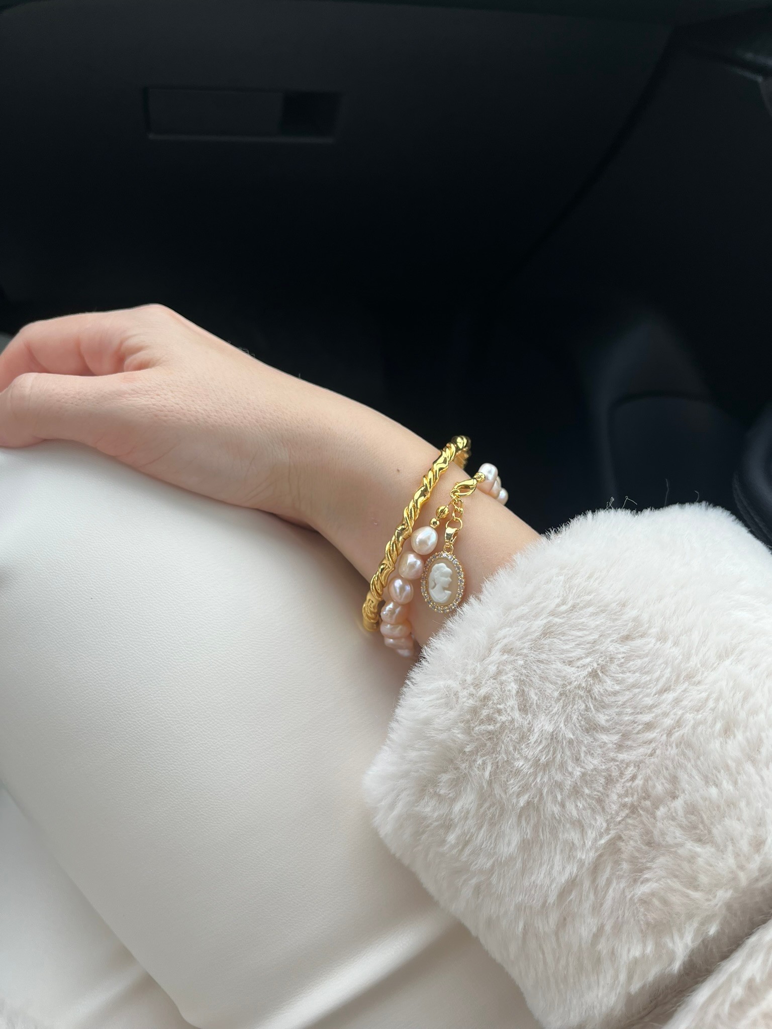 MADAME DIANA REAL PEARL BRACELET