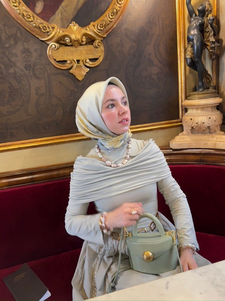 PEMBE BAROK GERÇEK İNCİ KOLYE