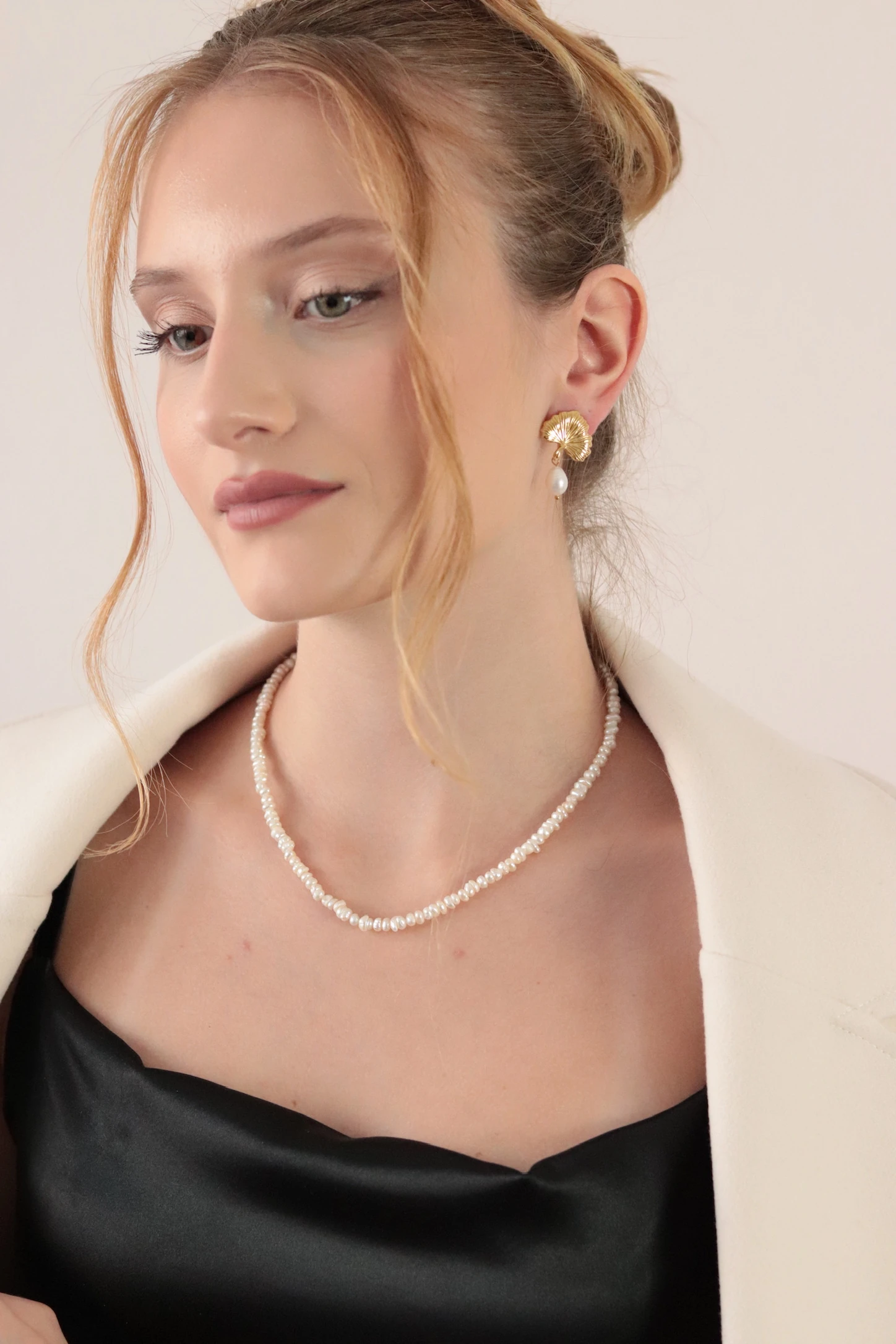 MADEMOİSELLE İNCİ KÜPE