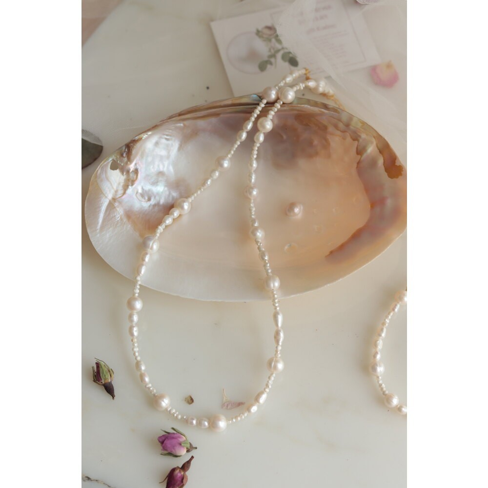 FREYA REAL PEARL NECKLACE