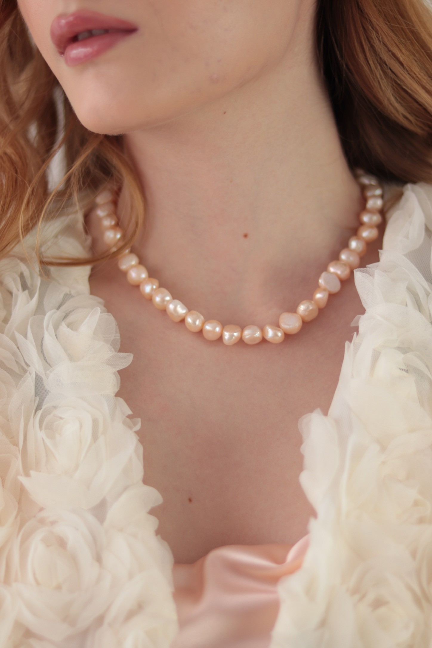 SALMON REAL PEARL NECKLACE