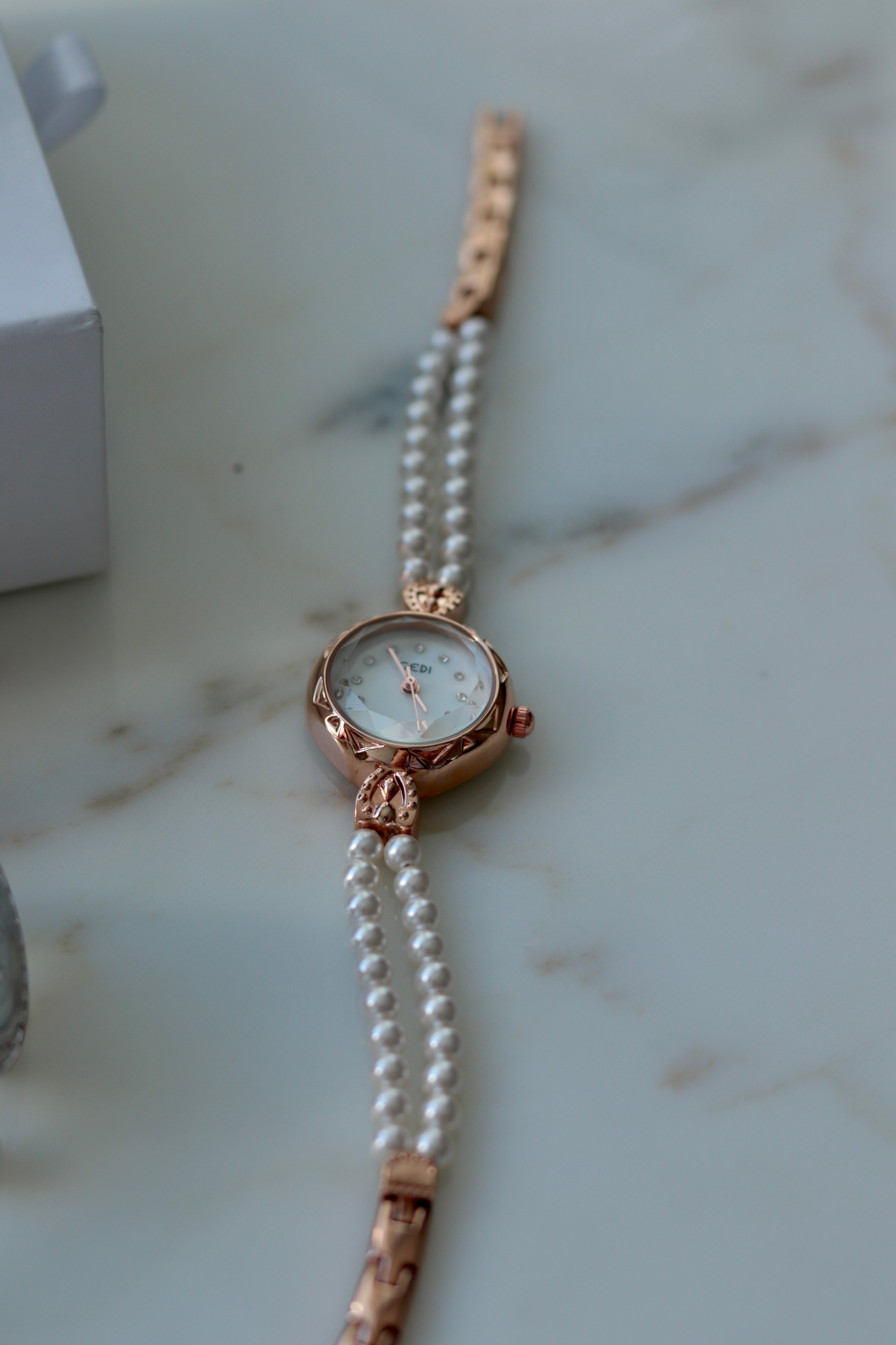 VINTAGE REAL PEARL ROSE WATCH