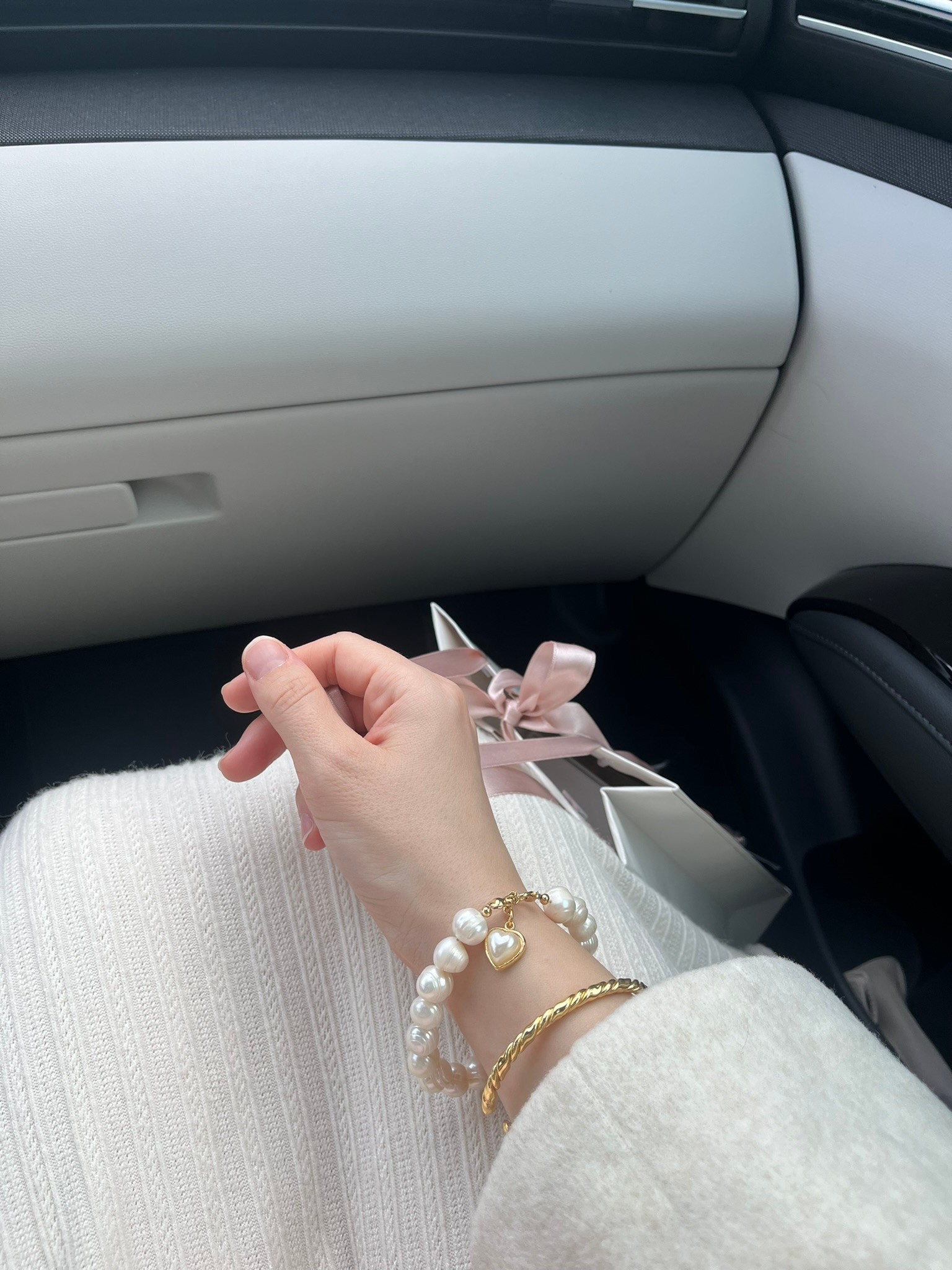 VICTORIA PREMIUM REAL PEARL BRACELET