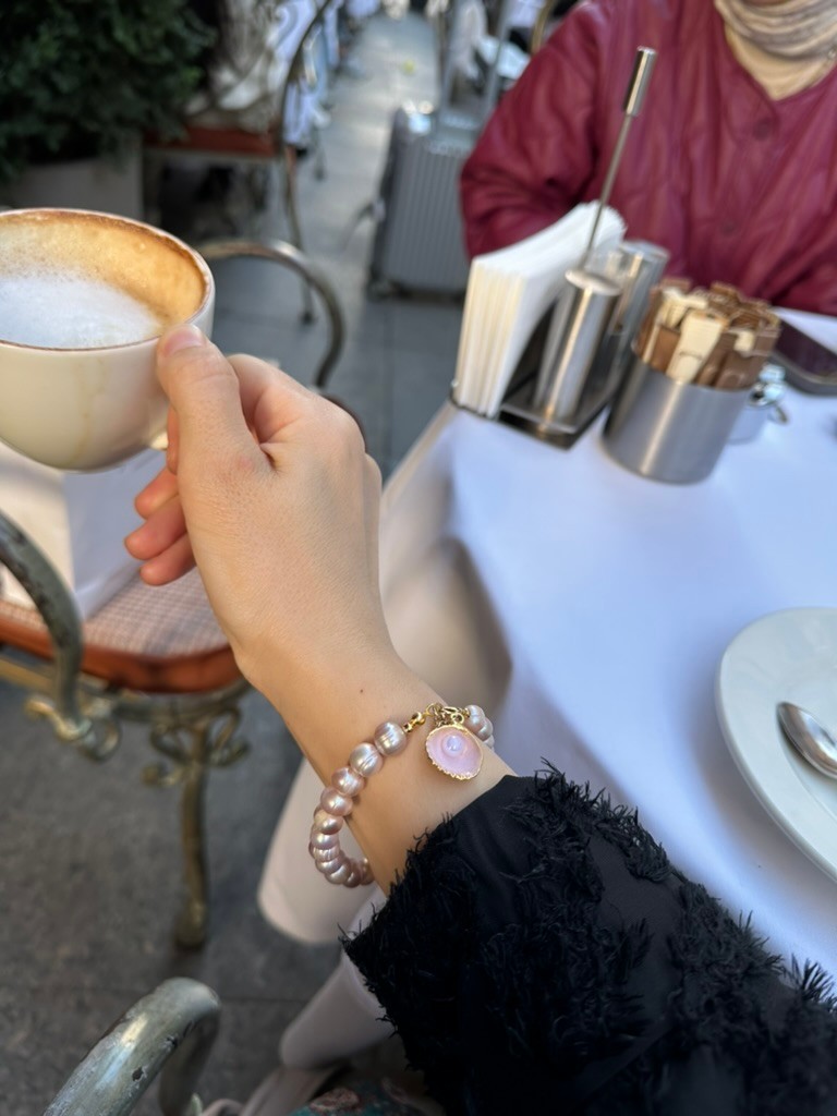 PINK OYSTER REAL PEARL BRACELET