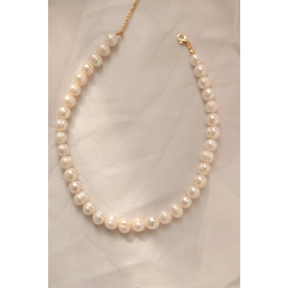 VICTORIA REAL PEARL NECKLACE