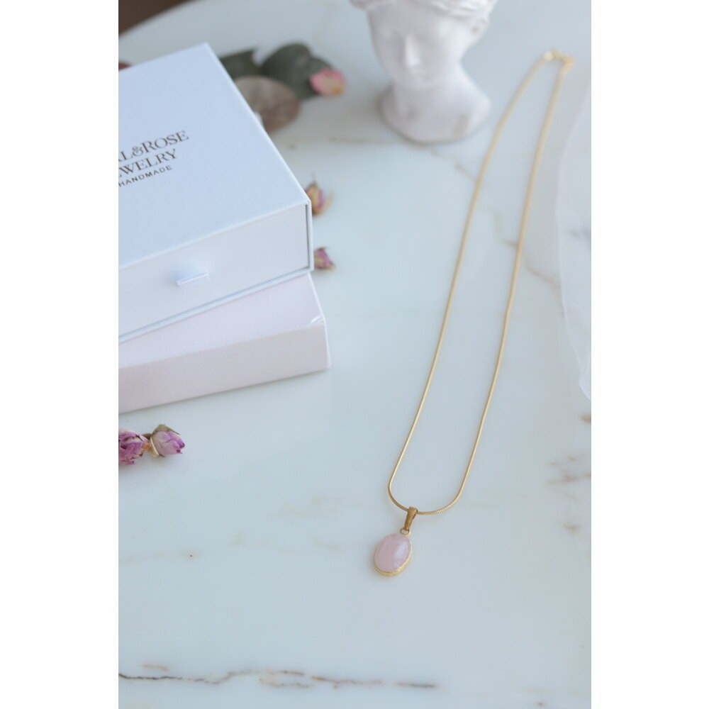 PINK QUARTZ SILVER NECKLACE